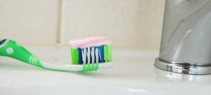 How to Keep Your Toothbrush Clean